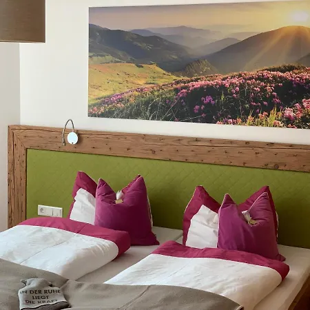 Апартаменты Bergtraeume Mit Seeblick